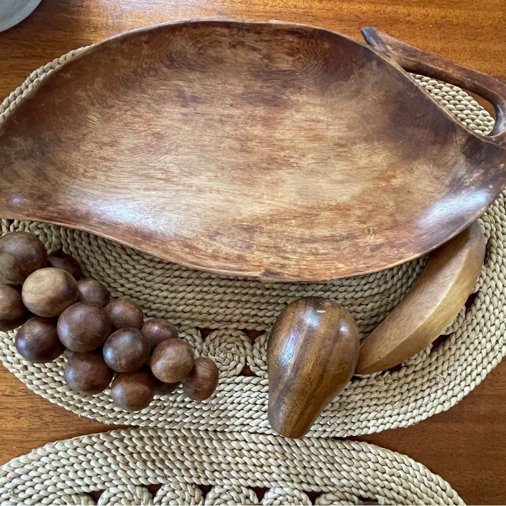 Vintage MCM Wooden Monkey Pod 10 Piece Fruit and Leaf Shaped Bowl Set - Picture 8 of 15